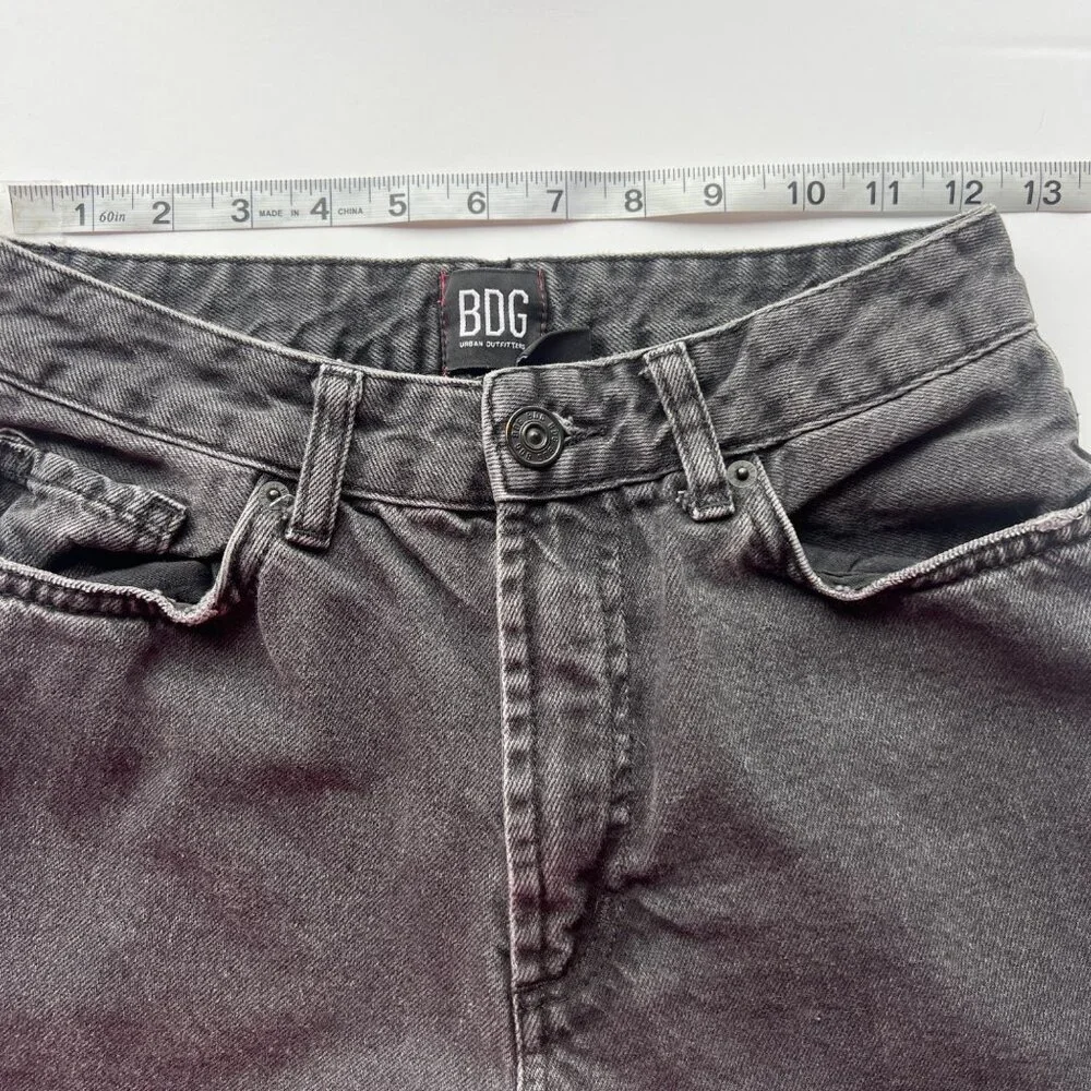 BDG Urban Outfitters Mom High-Rise Black Denim Jeans Womens Size 25